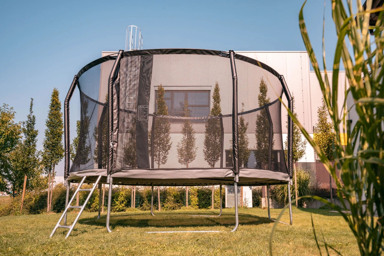 Akrobat Trampoline Above Ground 430 Orbit PRO Antraciet Incl Veiligheidsnet 4 Akrobat Trampoline Above Ground 430 Orbit PRO Antraciet Incl Veiligheidsnet - Afbeelding 2