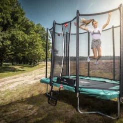 BERG Trampoline Regular Ultim Favorit 280×190 Green + SafetyNet Comfort -Aanbiedingen Buiten Plezier Winkel berg ultim favorit 280 green safety net comfort 1 1