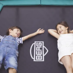 BERG Trampoline Inground Ultim Champion 330×220 Green SPORTS -Aanbiedingen Buiten Plezier Winkel berg inground eazyfit safety net deluxe eazyfit with kids 3 scaled 1