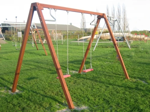 Hardhouten Duo Schommel Openbaar 4 Hardhouten Duo Schommel Openbaar - Afbeelding 2